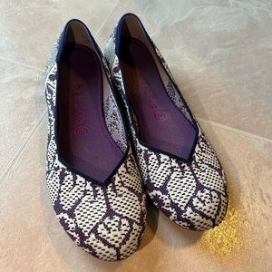 Rothy’s Violet Wisteria Flats Size 10